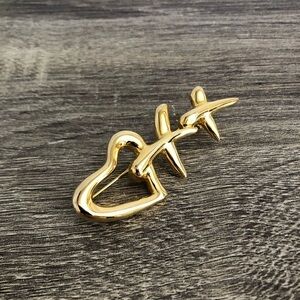 Vtg Love and Kisses Brooch